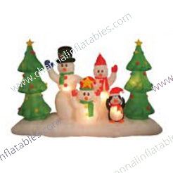 inflatable snowman family with Xmas tree